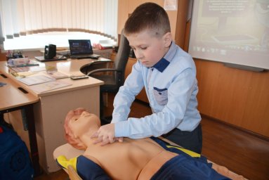 Энергетики филиала &laquo;Самарские РС&raquo; провели урок энергобезопасности для учеников начальных классов